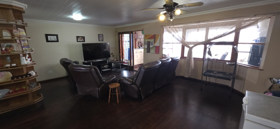6 Bedroom Property for Sale in Dana Bay Western Cape